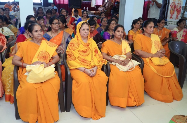ಬರೋಡಾ ; ಗುಜರಾತ್ ಬಿಲ್ಲವರ ಸಂಘದಿಂದ ಆಚರಿಸಲ್ಪಟ್ಟ ಧಾರ್ಮಿಕ ಸಭೆ